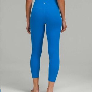 Lululemon align poolside